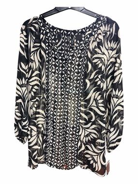 New Directions Black & White Floral Sheer Peasant Blouse